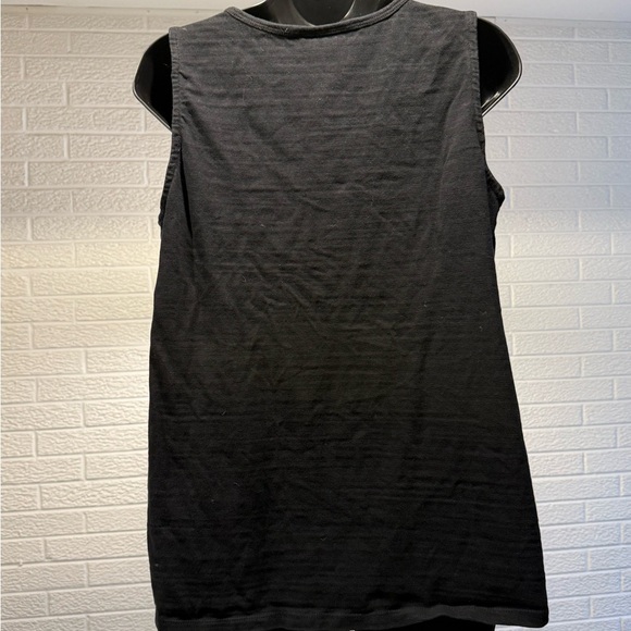 LOFT Black Sleeveless Boxy Tank Top - Picture 2 of 4
